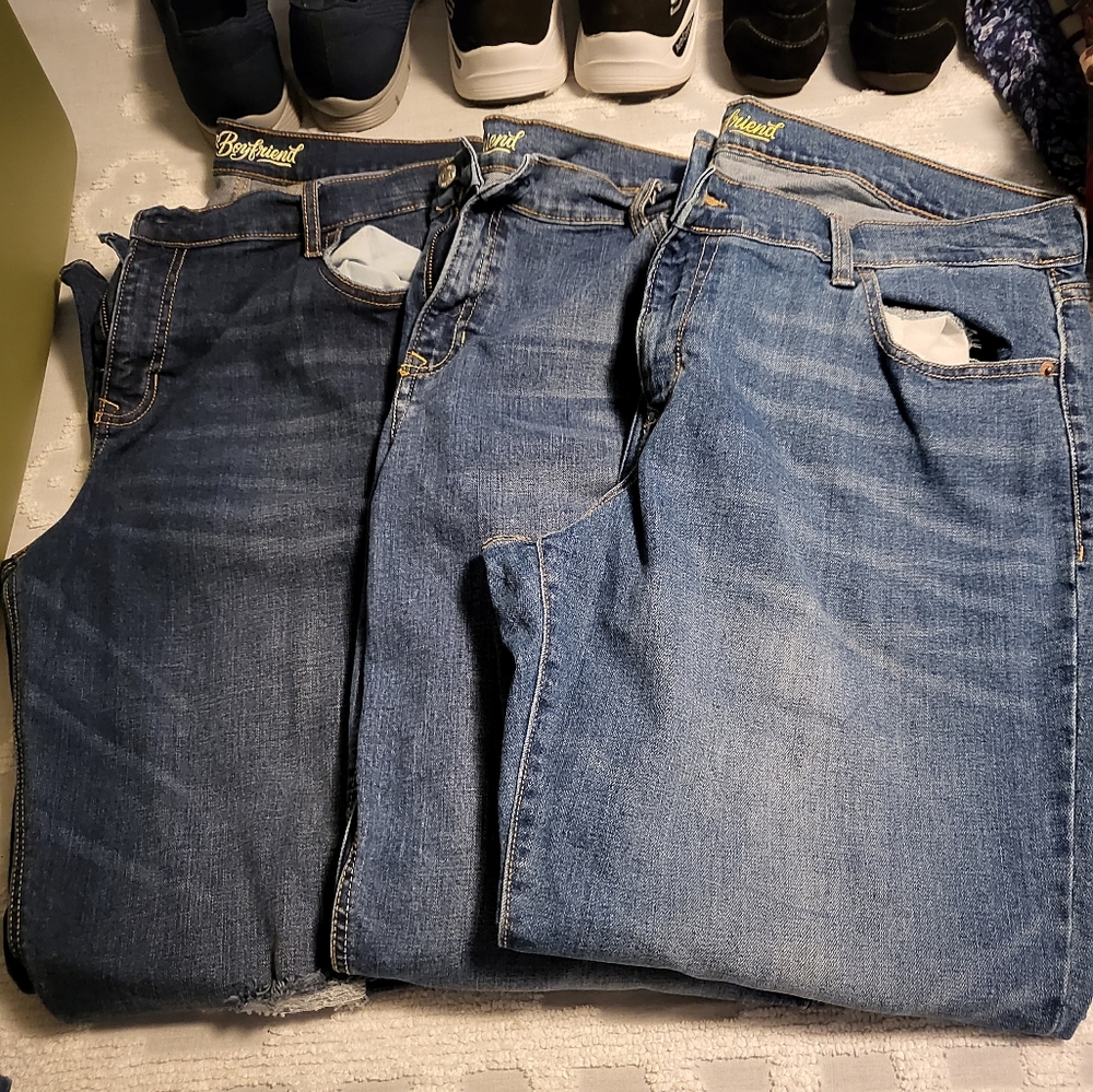 3 pair Old Navy Boyfriend jeans